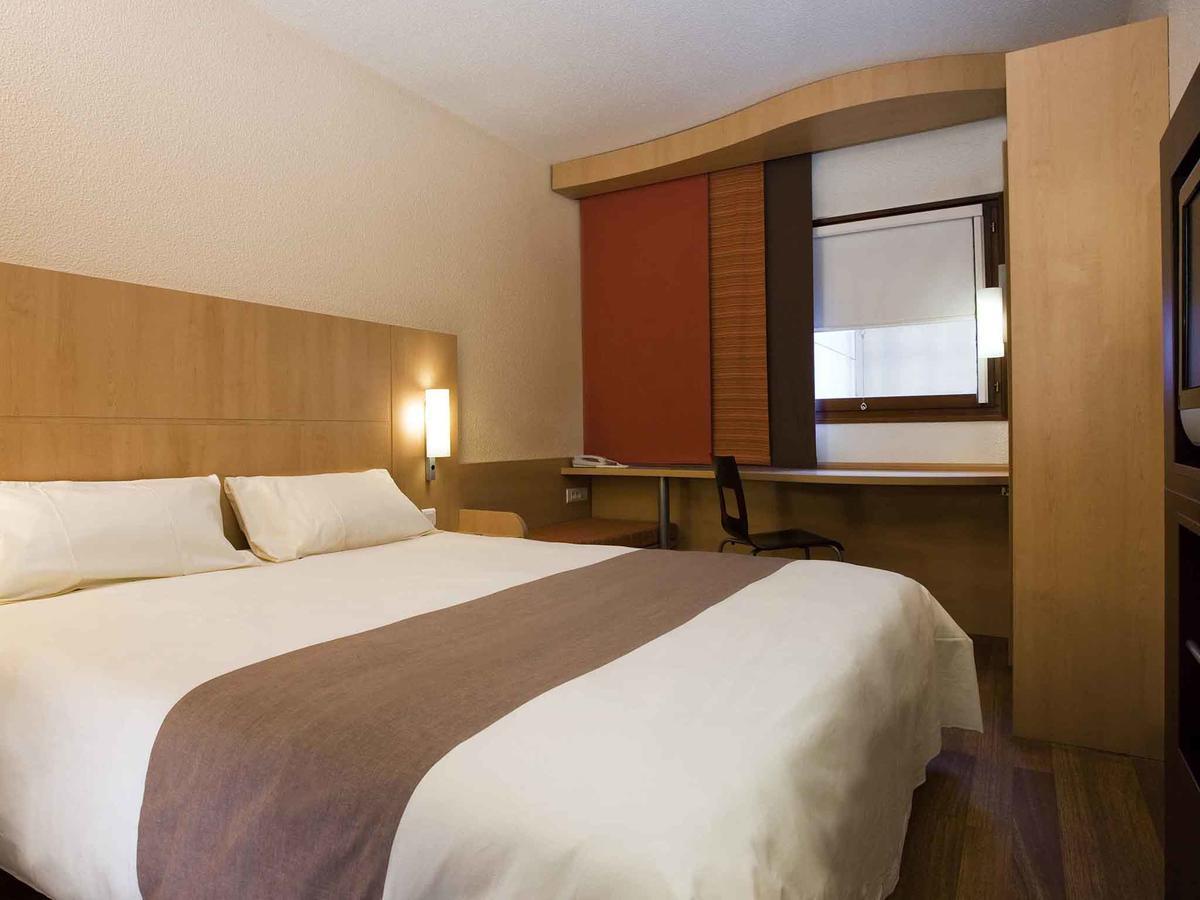 Encore Lagos Hotels And Suites Isolo Exterior photo