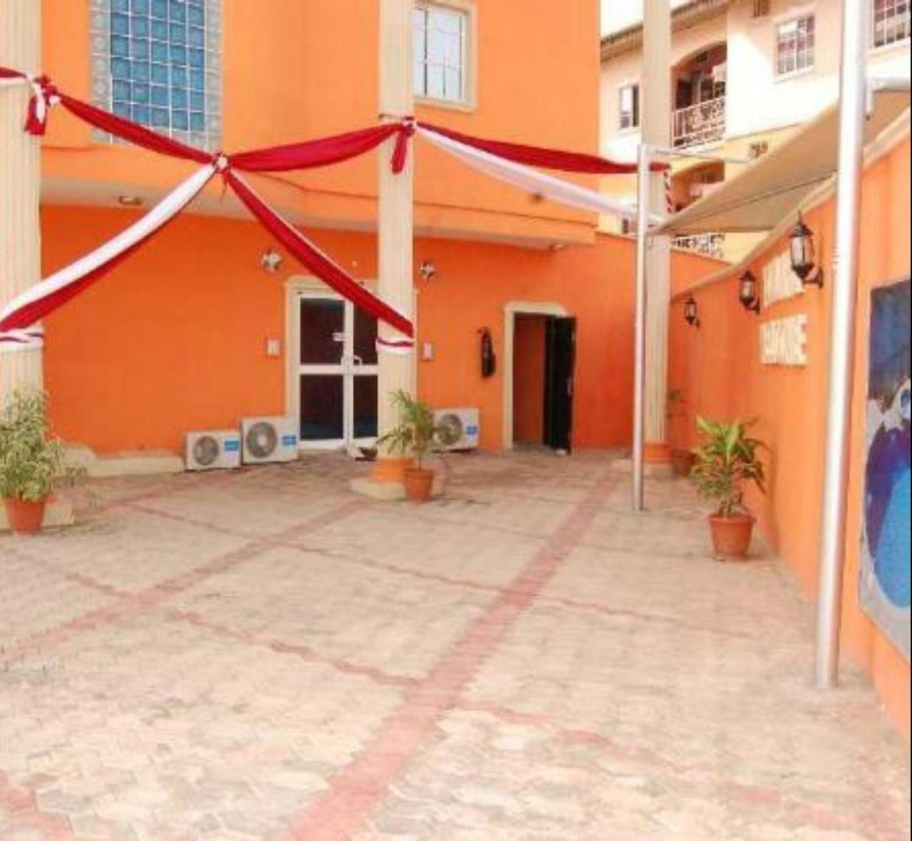 Encore Lagos Hotels And Suites Isolo Exterior photo
