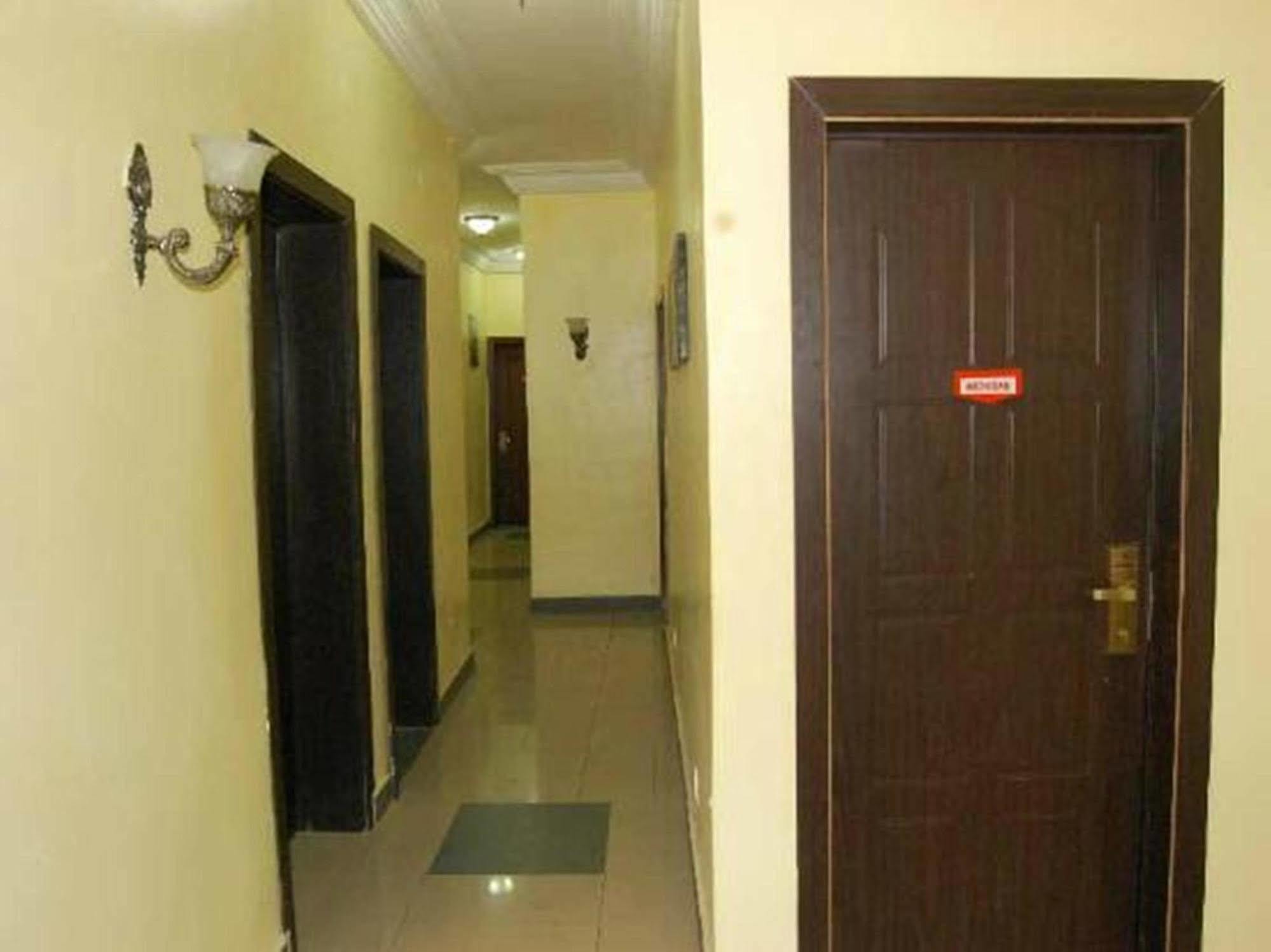 Encore Lagos Hotels And Suites Isolo Exterior photo
